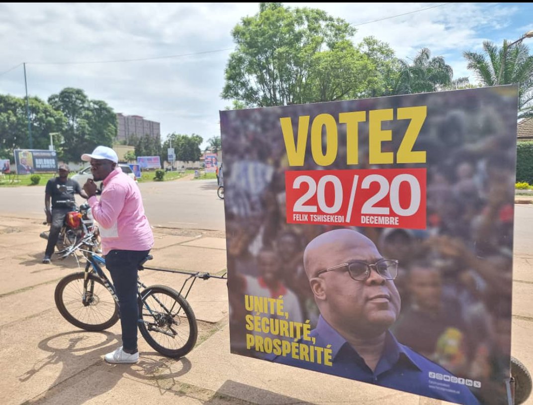apcnrdc's tweet photo. L'Honorable JMT président  national  de l'APCN, VP  REPOP et membre de l'équipe de campagne  du chef d'État  sortant et candidat  n° 20 à  la présidentielle  était avec "la team Fatshi" pour un échange , L'homme  de 911 était  à vélo avec eux. https://t.co/OZhWxpawC5