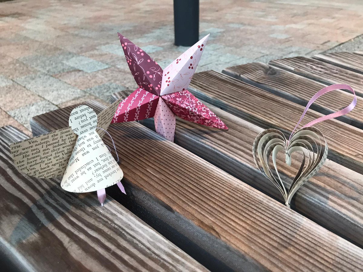 AlbionPrimary's tweet photo. We loved our Crafting with Caroline session this afternoon with Suzette and Caroline as part of our parent/carer wellbeing sessions. Check out our fantastic Christmas decorations we made!
#APSAPCC
#APSparentsessions https://t.co/ZThB8uwXNQ