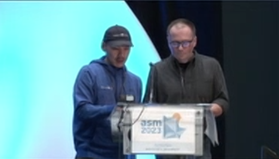 Happening now! Local Research Coordinators <a href="/SmartICE_Arctic/">SmartICE</a> Andrew Arreak &amp; Jason Carpenter shared results of our collaborative community survey on environmental forecasting uses &amp; needs. Summary reports available here straightupnorth.ca/community-wwic…