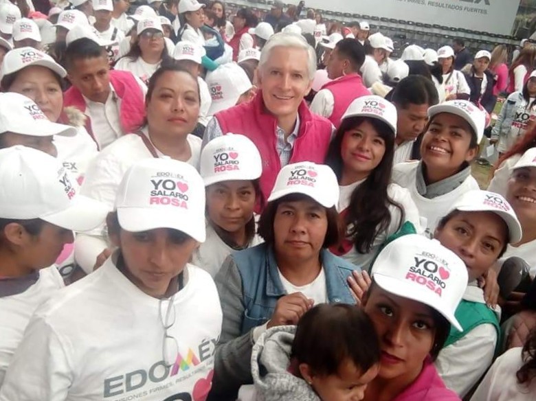 @Alfredodelmazo feliz cumpleaños mil bendiciones dónde quiera que se encuentre 🎂🎉🎈🎊🥳🎂🥳🎉🎈🎂 Dejando un liderazgo en muchas mujeres #chicoloapan