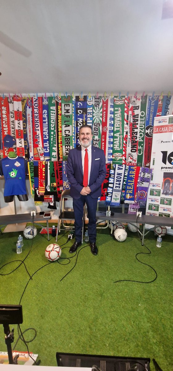 Esta semana en 𝗘𝗟 𝗥𝗜𝗡𝗖𝗢́𝗡 𝗗𝗘 𝗟𝗔 𝗥𝗘𝗚𝗜𝗢𝗡𝗔𝗟 ⚽ nos han visitado <a href="/MiguelGalanCNFE/">Miguel Galan</a> presidente de <a href="/CenafeEscuelas/">CENAFE</a> y creador del <a href="/sadcenafe/">SAD CENAFE 2.0</a>.

🎥 youtube.com/live/oU0xB1uFl… (A partir de 1h, 15min)

MUCHÍSIMAS GRACIAS POR LA VISITA 

#Bat271
#ElRincónDeLaRegional