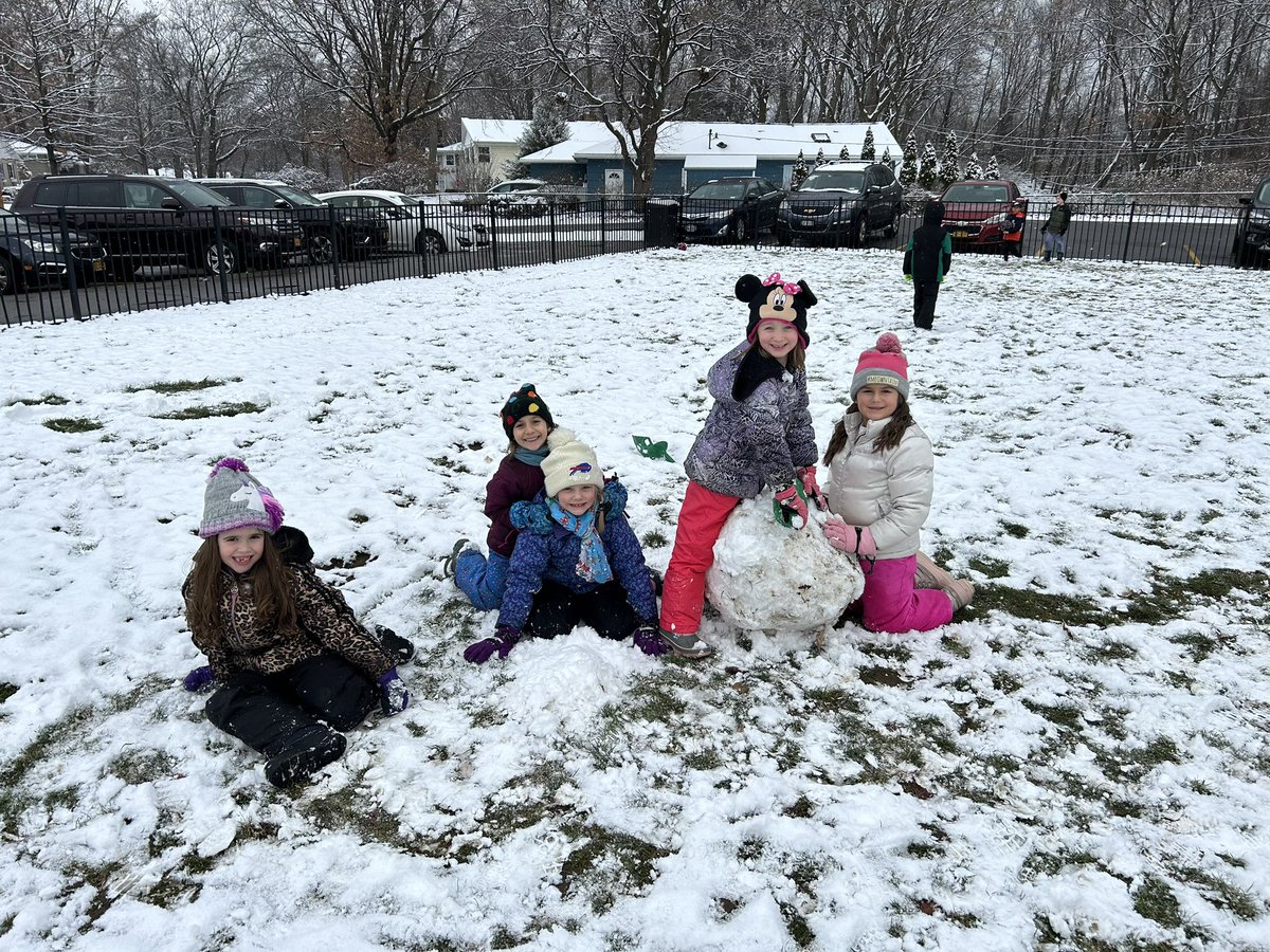 Snow has finally arrived and our students are LOVING it at Brookview School! <a href="/WestIrondequoit/">West Irondequoit CSD</a> <a href="/MariaBehncke/">Maria Behncke</a>