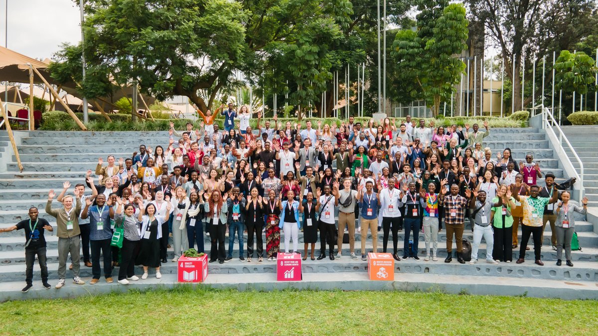 UNLEASHlab's tweet photo. The UNLEASH Community is growing! Meet the UNLEASH Rwanda Talents, the UNLEASH Plus Teams, and the Facilitators, Experts, and Mentors. They are the core of UNLEASH and now they are forever a part of the global UNLEASH Community! (cont...)
 
#UNLEASHRwanda https://t.co/VPejLPD6lJ