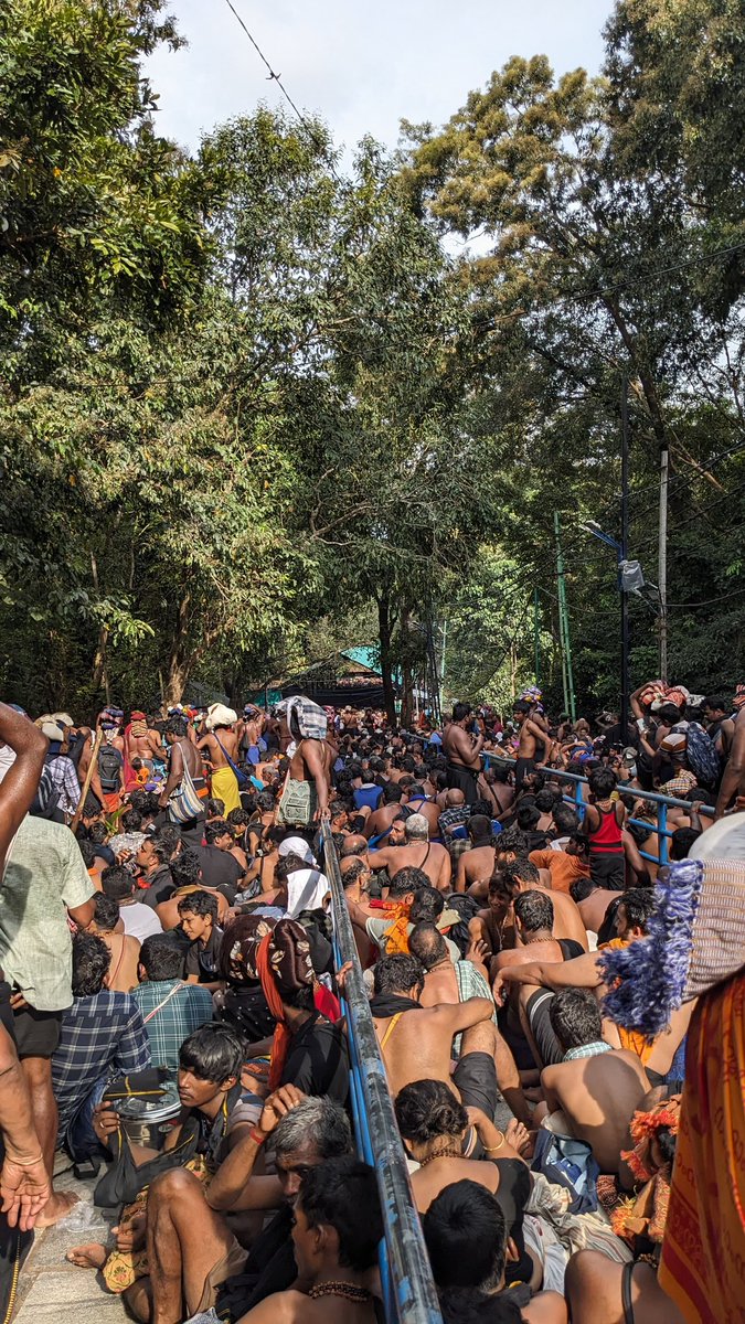 connectshree's tweet photo. Poor crowd management in Sabarimala !

Devotees react to poor crowd management in #Sabarimala yesterday, as they’re provided with unclean complexes and with very high wait time. #PoorManagement #Crowd #TirupatiModel #QueueSystem #Failure #Kerala #SwamiSaranam #SabarimalaTemple https://t.co/iAcmrQjGBf