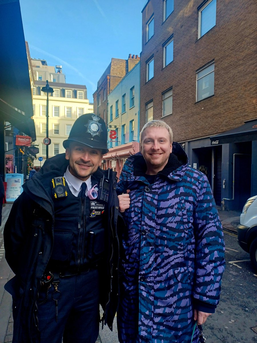 MPSSoho's tweet photo. Great day out on patrol, visiting some of our locals to talk about crime and Anti Social Behaviour.

We took some local calls to crime assisting our response team colleagues.

This ward is so diverse, you never know who you'll bump into! Thanks for being so kind @joelycett! #Soho https://t.co/lwhpDtwAnz