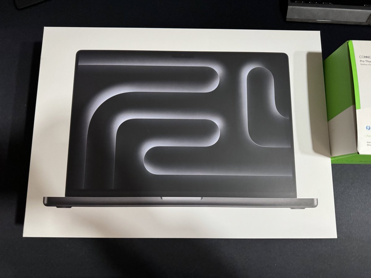 liggmen's tweet image. Nuevo bb #MacBookPro16 con el #M3Max llevo una semanita con el y maravilla. Además del Dock de @belkin thunderbolt 4 pro