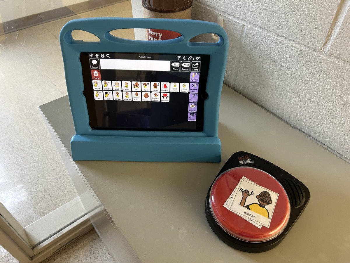 FMELAResource's tweet photo. Exploring medium and high tech options for greetings #aac #communication #kindergarten #inclusion https://t.co/PYre7Zs3cr