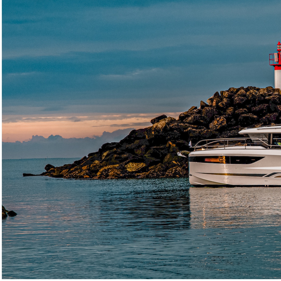 Wellcraft_Boats's tweet photo. New, bigger, and better than ever! The #Wellcraft435 has been perfectly designed to provide the ultimate experience in comfort and convenience. 

Learn more here: https://t.co/DN8FiLKQoo

#WellcraftBoats #CenterConsoles #OffshoreBoating #FishingBoats #OwnTheOffshore https://t.co/RtJOBLMMJW