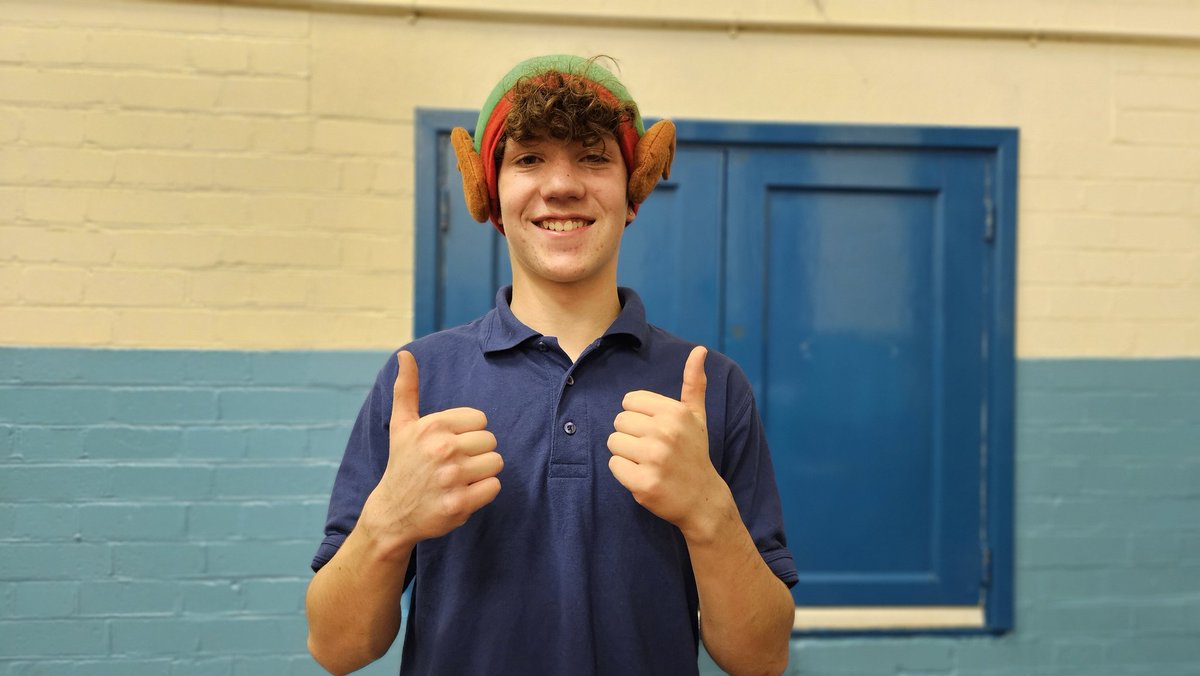 Our Company and Seniors lads started getting into Christmas 🎄 by taking on each other in a game of 'Christmas Fortunes' 💭 and reflecting on Jesus being 'The Greatest Gift' 🎁 as well as playing games! ⚽️ #BoysBrigade #BBAdventure #BBChristmas