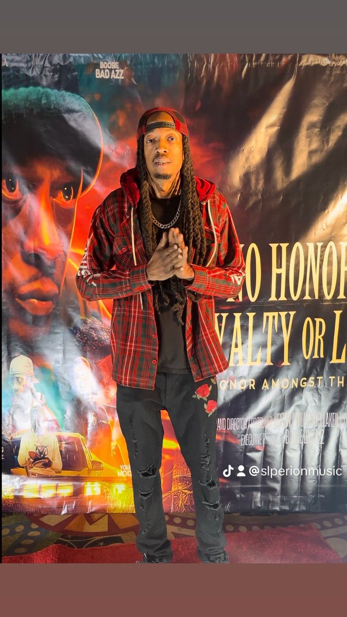 Already a hood classic, "𝙉𝙤 𝙃𝙤𝙣𝙤𝙧 𝙇𝙤𝙮𝙖𝙡𝙩𝙮 𝙤𝙧 𝙇𝙤𝙫𝙚" is on 1️⃣🔥💯 Don't sleep, go check that out now! ✔️🎬
#boosiemovie #nohonorloyaltyorlove