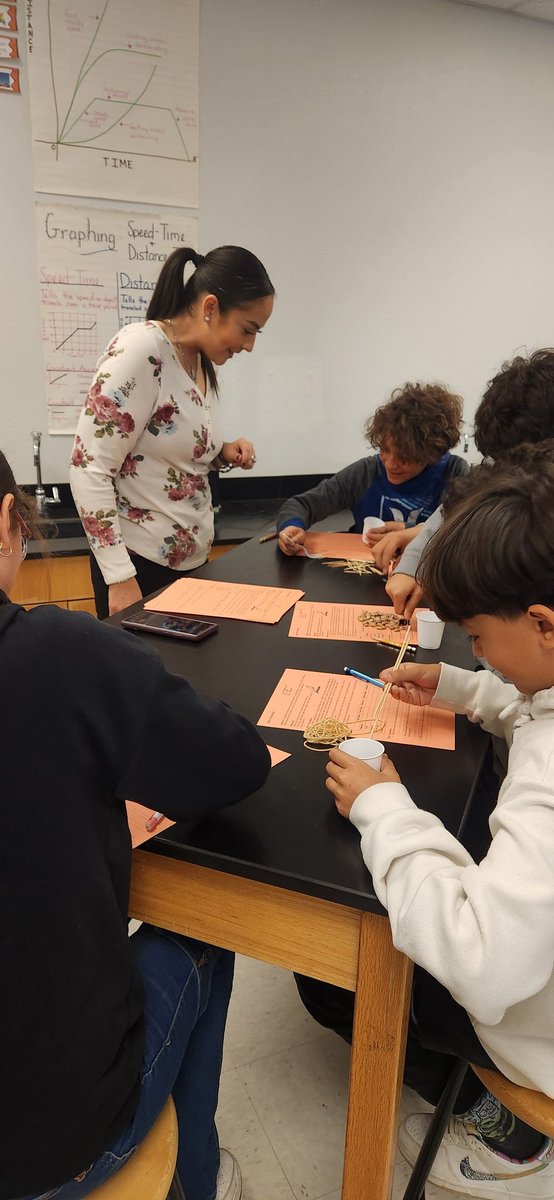 jpeter_HMS's tweet photo. I am so blessed to work with and learn from the incredible Mrs. Alvillar. She has such a positive presence in our room and keeps our kids super engaged! #CavScience @imalvillar_HMS @Hernando_MS @RNava_HMS @LRocha_HMS https://t.co/Ssl2dlDr7W