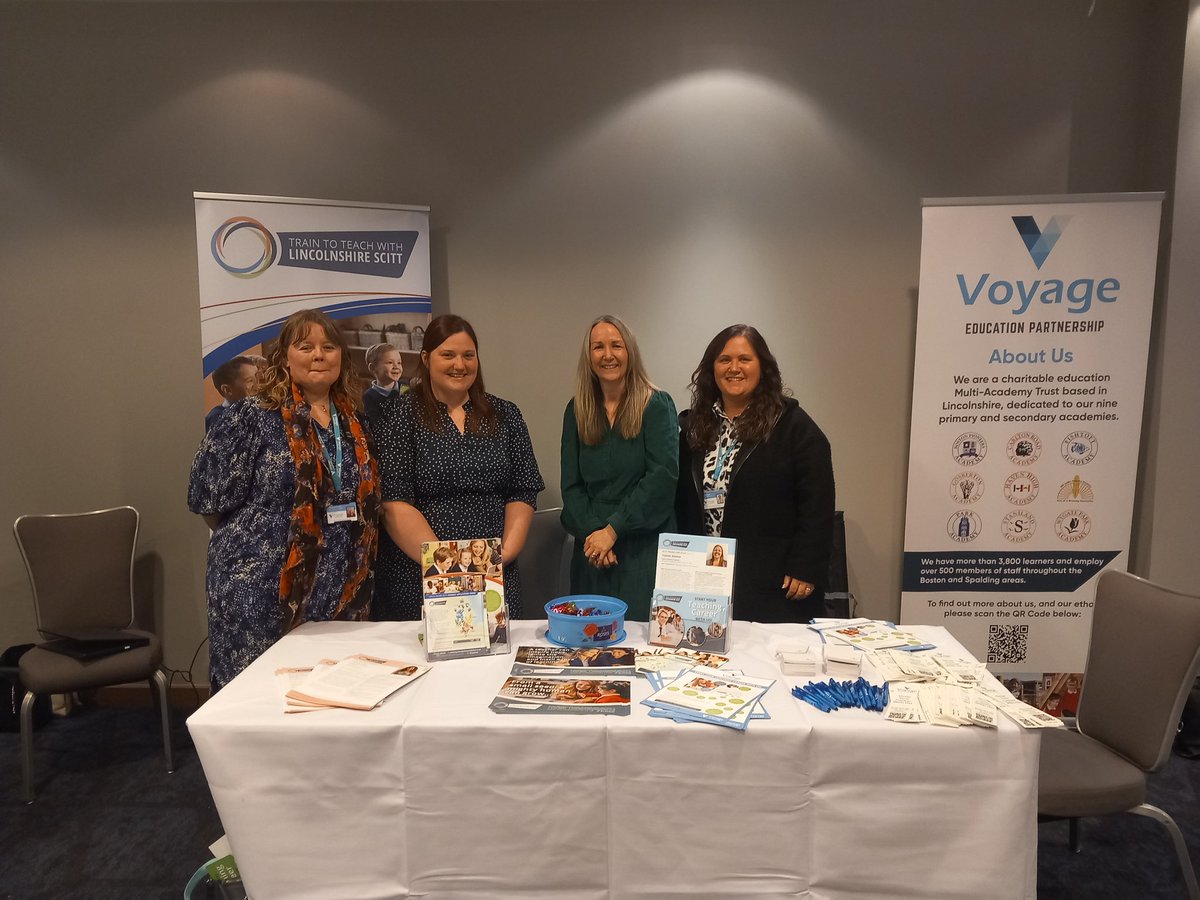 As a proud partner of @LincScitt and @LEADTSHub , we at @VoyageEP are proud to be part of this event, meeting future teachers and sharing how we can support them on their journey into this profession. #teamvoyage