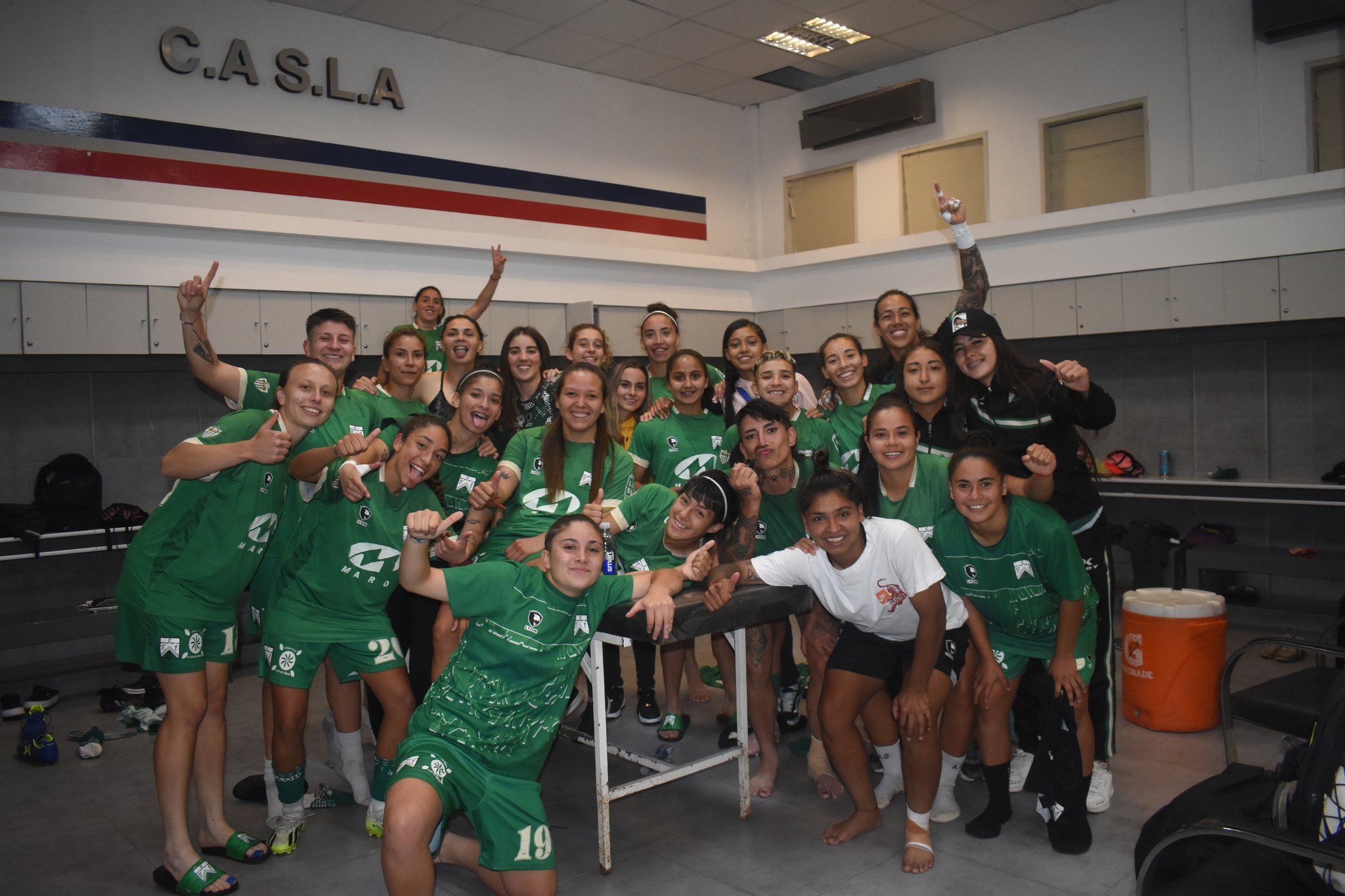 Vóley 🏐🙌 ¡GANÓ #FERRO! Las - Club Ferro Carril Oeste