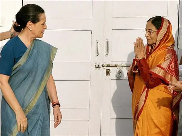 iAjaySengar's tweet photo. @SupriyaShrinate President of India 👇 https://t.co/ojFcPn10y8