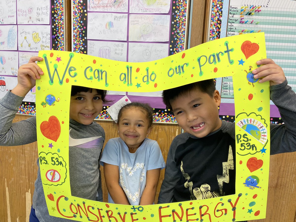 Students showed their school spirit and dedication to energy conservation during the first annual Climate Action Day!!
#climateactiondays
#31R053#team53💙🐯
@nycschoolsustainability
@nycschools @DrMarionWilson @CChavezD31 @D31DSPalton @CSD31SI