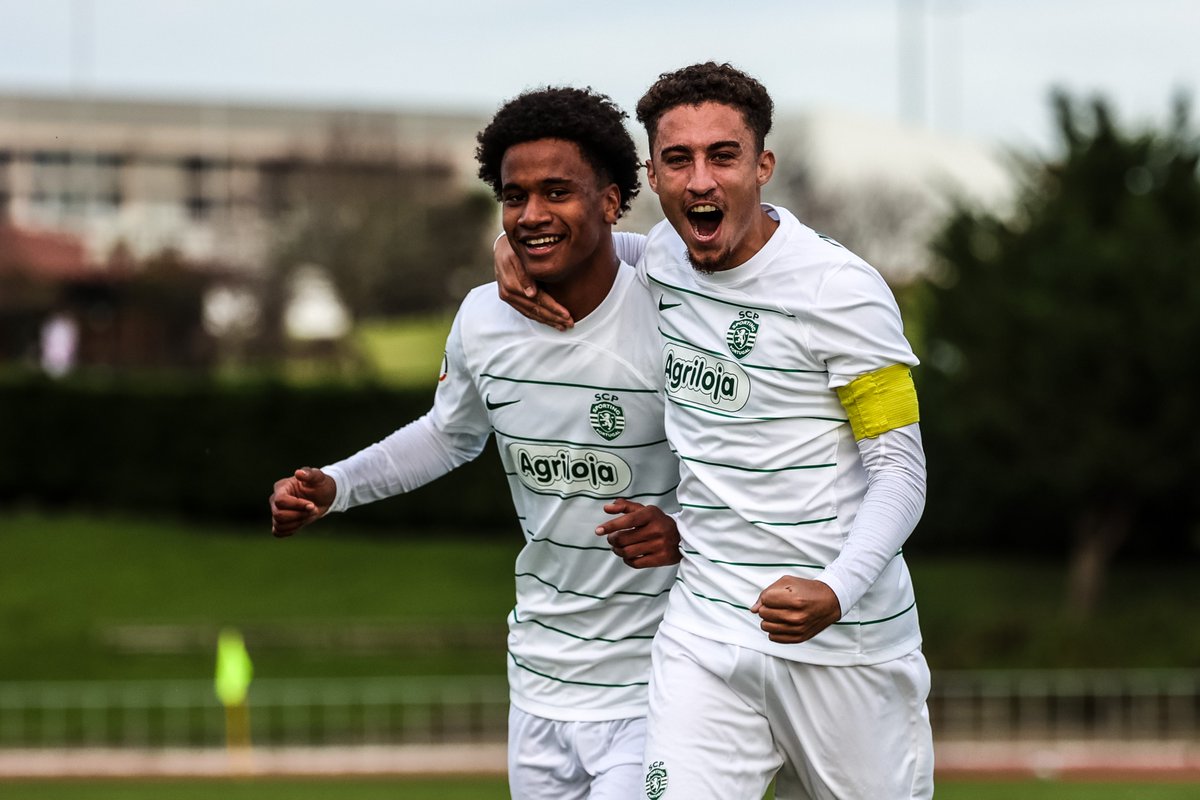 SportingCP's tweet photo. Leões na próxima fase da #LigaRevelação 💪

Os #Sub23SCP venceram o CD Mafra por 0-1 e carimbaram assim o acesso para a fase de Apuramento de Campeão 🤩 https://t.co/0DmpVETsjj