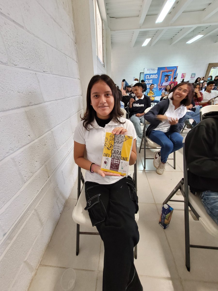 Fuimos a la Feria del Libro 2023 de UVG campus Coatzacoalcos a liberar algunos libros. 💟📚 . . . #LeeyLibera