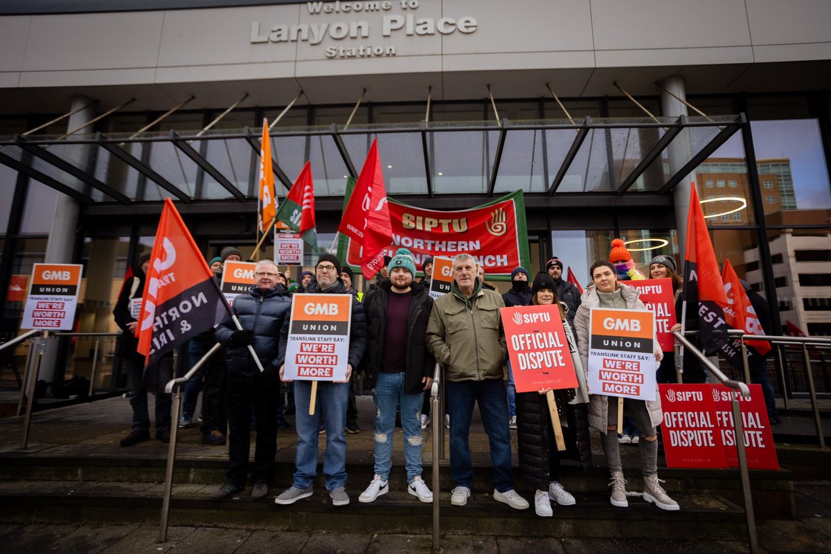 SIPTU's tweet photo. 🚨 Three more days of strikes by public transport workers in Northern Ireland

#RailStrikes #BusStrikes happening on

🗓️ Friday 15 December
🗓️  Saturday 16 December
🗓️  Friday 22 December 

More here 👉 https://t.co/ZQ5eNv4qzg https://t.co/6Je70jRpdD