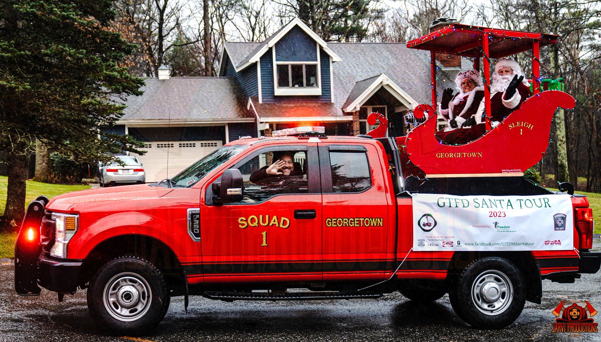 Glympse's tweet photo. The Georgetown Fire Department 🚒 and the community of Georgetown, MA are feeling the magic of Christmas🌟!

A 3rd time user of our Santa Tracker and a first time user of our new Premium Tags for the 2023 GTFD Santa Tour🎅, we couldn’t be more honored and humbled with our good friends in MA.

Brian Coolidge, PMP, Public Information Officer for the Georgetown Fire Department, reached out to us for an easy but customizable solution that would spread cheer to the community but also help an important cause.

The Santa Tour is anything but ordinary. The Santa Tour brings Santa and his team of volunteers to almost all of the 65 miles of road in their community to collect toys for the Marine Corps Toys for Tots program https://t.co/n51tdNU2DD 🎁 . Each year, the community collects more than 3,500 toys!  Throughout the 10 hour day, residents can use the Santa Tracker to find out Santa's location as he makes his way around town🛣.

We can’t overstate how much happiness this brings to our Glympse employees knowing that our passion project is being used for such a good cause.

If you are a Georgetown resident or curious to learn more about Georgetown’s Santa Tour, please follow the links below:

🌐 https://t.co/G9JeZBJAY2

📽 https://t.co/LmvP9Ypkza

If you want to learn more about Glympse Premium Tags and Santa Tracker, follow the link below:

🎅 https://t.co/Q30eQ44d3D

#Santa #HappyHolidays #GeorgeTown #ToysForTots