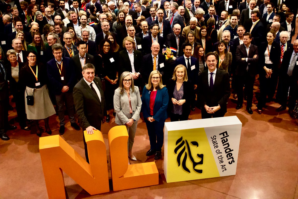 GovernorHobbs's tweet photo. I was honored to join Dutch Prime Minister @MinPres @markrutte to celebrate the $300M expansion of ASM in Scottsdale, deepening our semiconductor ecosystem.

Arizona has emerged a global leader for innovation and investment.  We continue to welcome &amp; develop world-class talent. https://t.co/VpQisKTPdc
