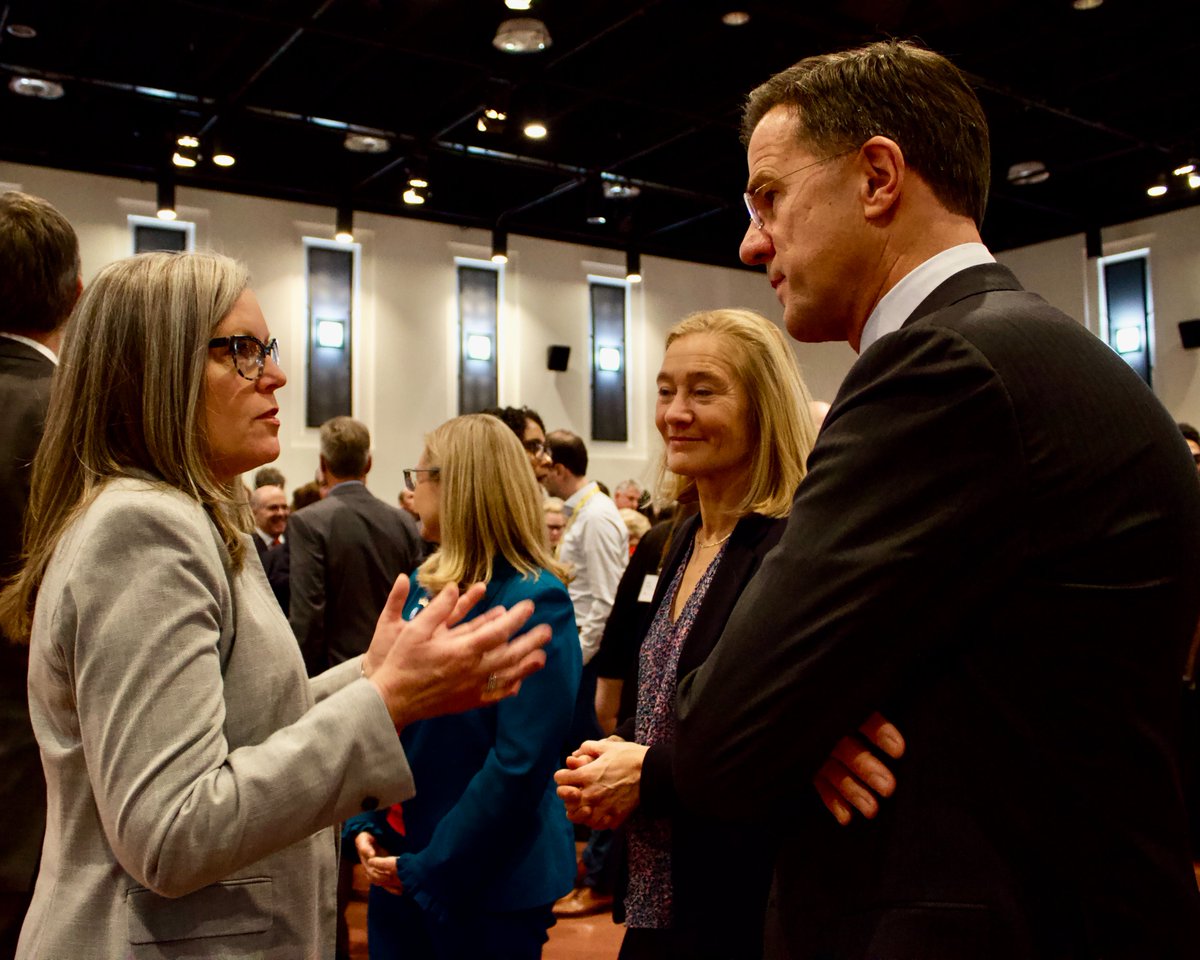 GovernorHobbs's tweet photo. I was honored to join Dutch Prime Minister @MinPres @markrutte to celebrate the $300M expansion of ASM in Scottsdale, deepening our semiconductor ecosystem.

Arizona has emerged a global leader for innovation and investment.  We continue to welcome &amp; develop world-class talent. https://t.co/VpQisKTPdc