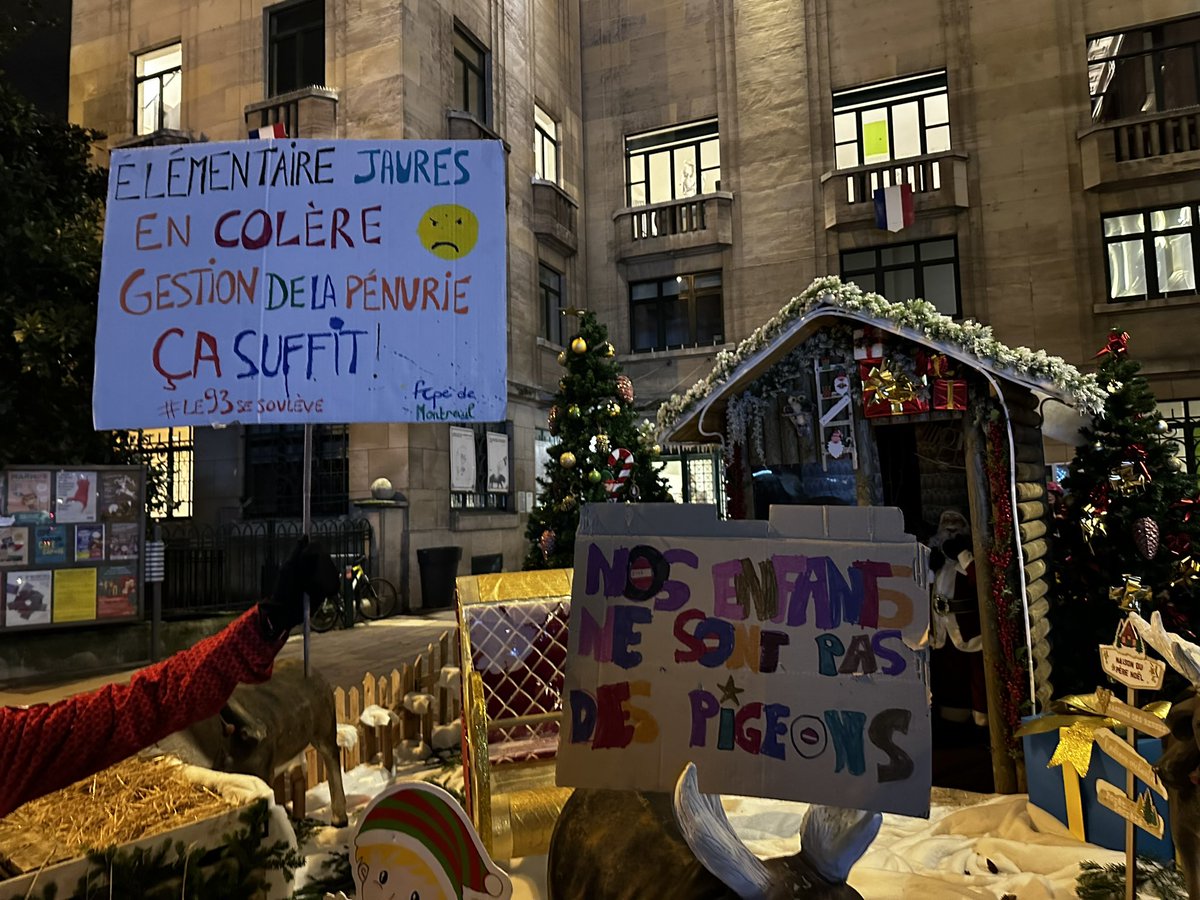Jo_Montreuil's tweet photo. @montreuil Manifestation devant la Mairie de #Montreuil pour le report du vote de la nouvelle sectorisation sans concertation.

Des trajets multipliés par 4 pour certains enfants

#ecoleJeanJaures #CM93100 #sectorisation https://t.co/Gl9fWtJzvT