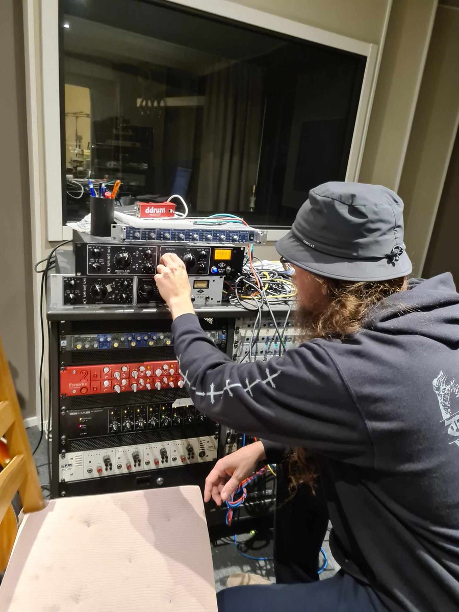 Mixing of the second Hyperion album has finally begun. We re-amped all the bass guitars this weekend and we have begun putting all of the tracks together at Wing Studios. Even though there is a lot of mixing and mastering to be done, it's already sounding quite grand and epic.
