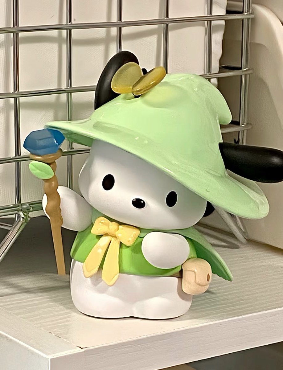 piinkimi_'s tweet photo. he’s so cute https://t.co/FPY2cGjXQe