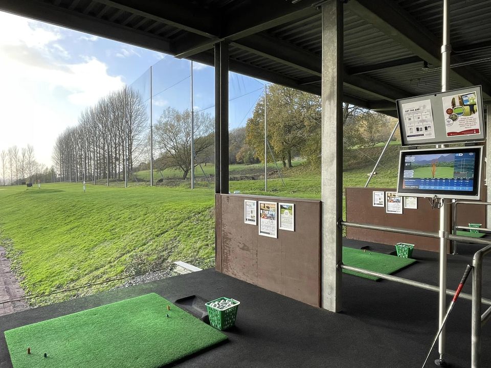 Competition Time! ⛳️⛳️🏌️‍♀️🏌️
Win 2 hours on our Top Tracer Driving Range for up to 4 people with 200 balls and a Hot Drink or Beer each! 

To be in with a chance to win just Retweet and Tag someone who you'd bring with you! 

Winner drawn on 6th January 2024