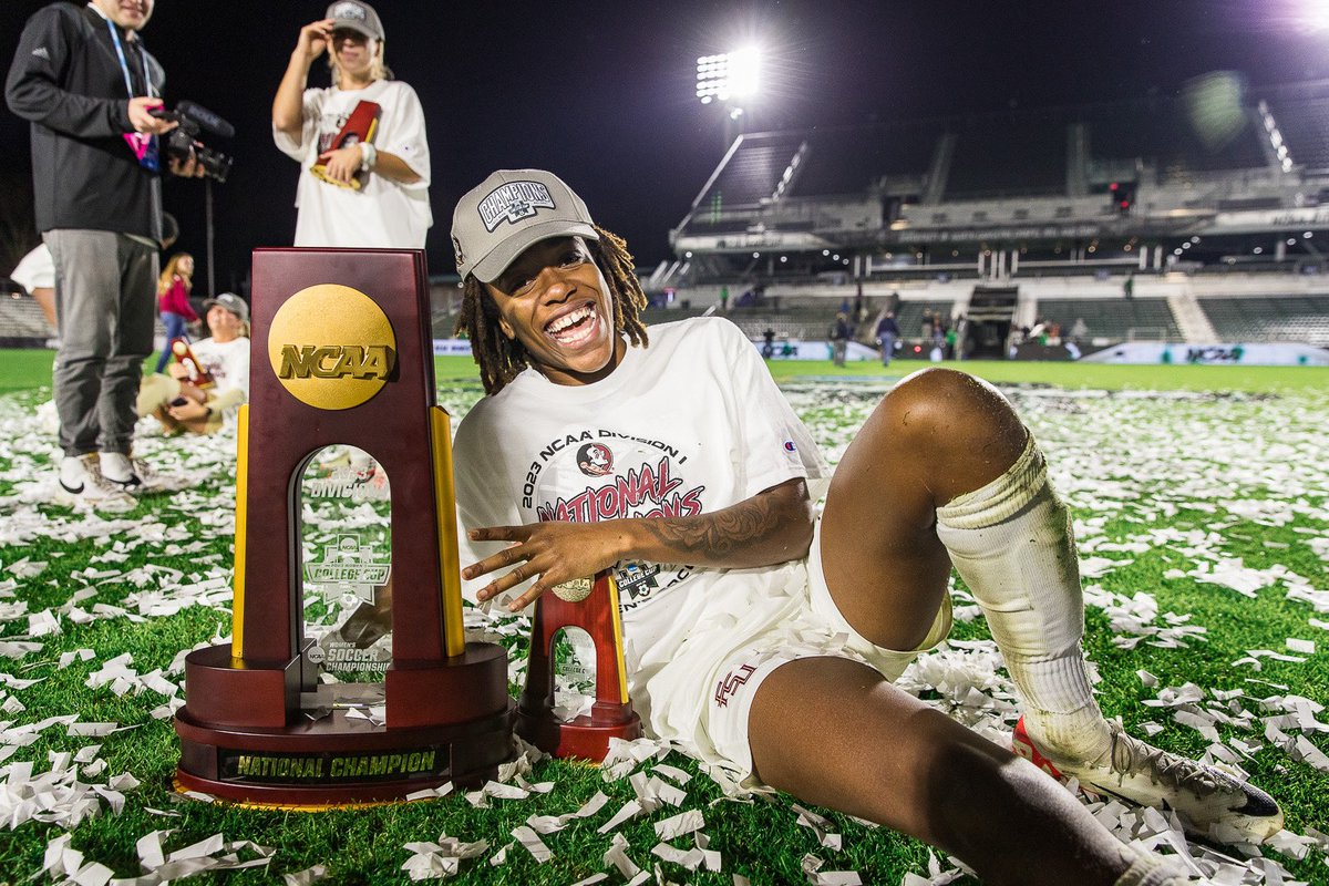 FSUSoccer's tweet photo. 𝙈𝘼𝘾 𝙃𝙀𝙍𝙈𝘼𝙉𝙉 𝙁𝙄𝙉𝘼𝙇𝙄𝙎𝙏

Congrats to Joe for being named one of 3 finalists for the MAC Hermann Trophy👏👏

#OneTribe https://t.co/kIc9Z8e4vL