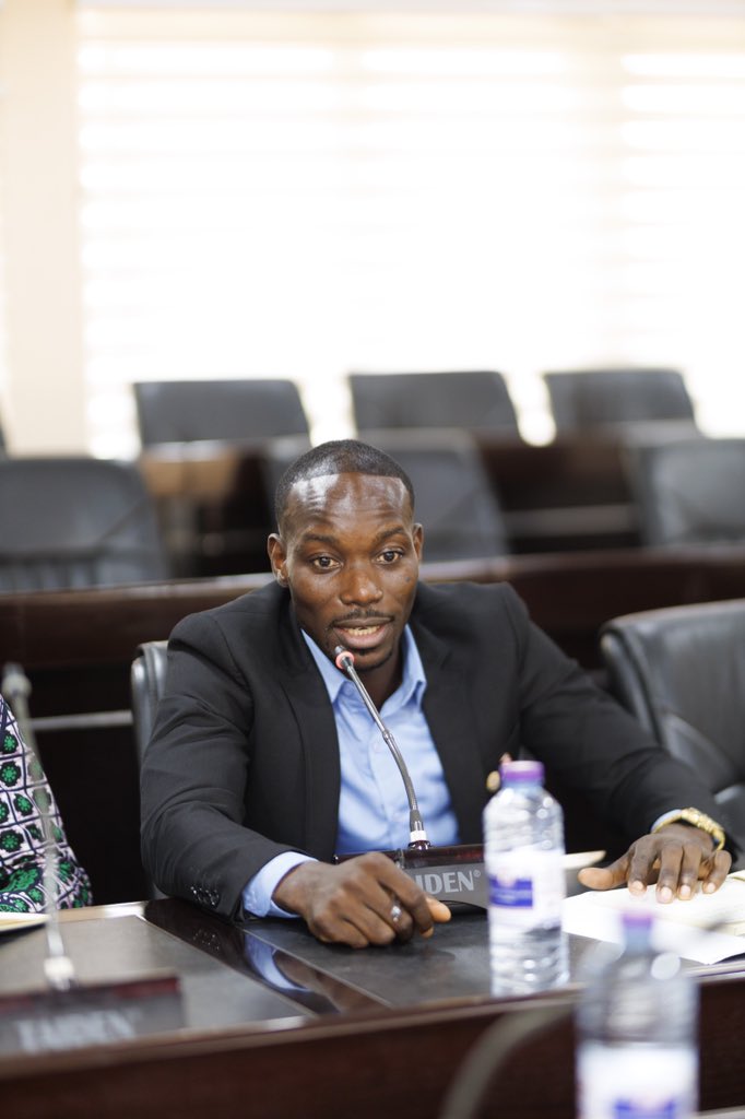 OpkBismark's tweet image. On the round table earlier today with the Vice Chancellor and his cabinet. 6000 furniture (DESK) to be procured in few days to come. The era of carrying study chairs from one end to the other is over….📌
#TheOpkAdministration
#WorkingForYou