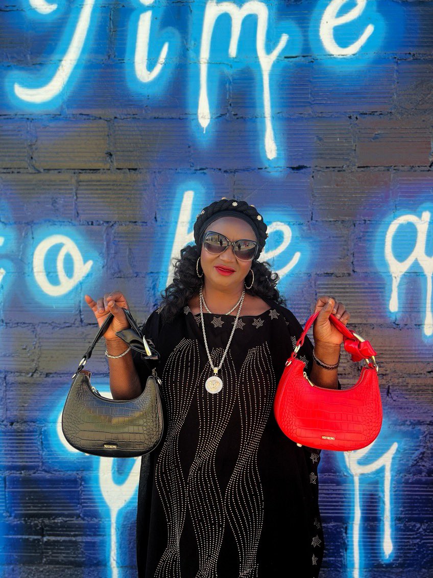 MaisonNdukong's tweet photo. “Madame Naughty “handbag, exudes  timeless sophistication.

#MadameNaughty #MaisoNdukong #bags #handbag #bag #accessories #style #purse #onlineshopping #handmade #slingbag #clutch #handbagsforsale #shopping #totebag #purses #shoes #fashionista #clutches #handbagaddict https://t.co/BuKqW5GVj2