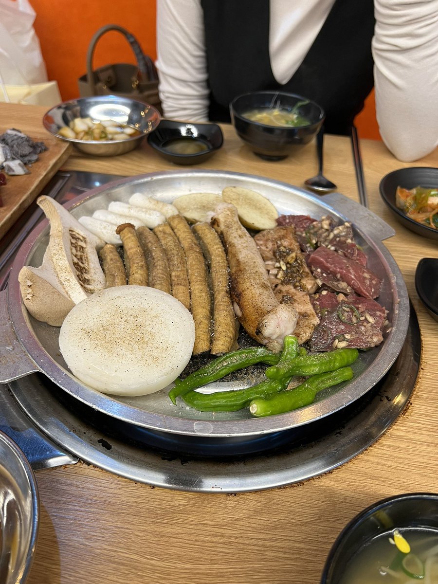 jonny_potter's tweet photo. Day 4: #Seoul searching https://t.co/BrITtC3bZ2