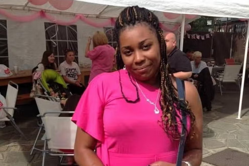 #ICYMI: Mother killed ‘in front of her daughter’ in triple shooting on her doorstep in east London has been named as 42-year-old Lianne Gordon. independent.co.uk/news/uk/crime/…