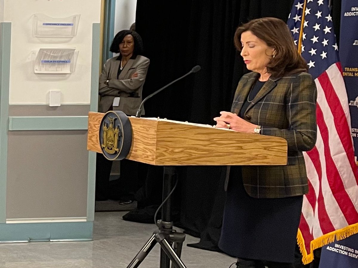 vipcservices's tweet photo. Excited to share Gov. Hochul's visit to our Bronx HQ for a roundtable with mental health providers and patients, followed by a Q&A in our OTP clinic. She announced a major expansion of mental health and addiction services statewide. #MentalHealth #GovHochul #VIPcares https://t.co/iunZwp9LUV