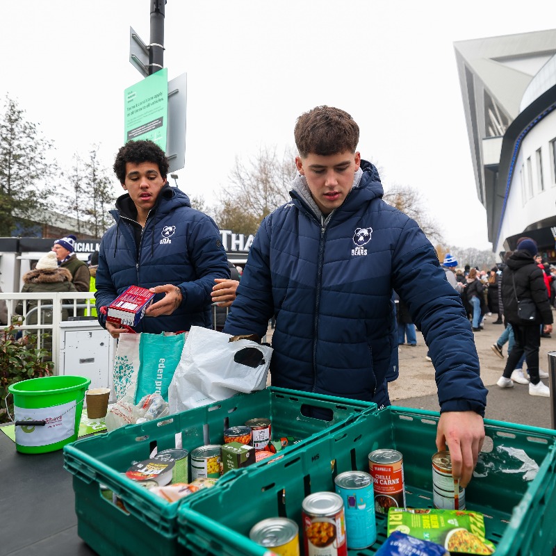 BristolBears's tweet photo. 𝗦𝗽𝗿𝗲𝗮𝗱 𝘁𝗵𝗲 𝘄𝗼𝗿𝗱! 📣

We are supporting 3️⃣ charities by collecting donations for the homeless and those less fortunate on Saturday @ashtongatestad

You can donate warm clothing for @StMungos, teddy bears for The Teddy Trust and good quality old kits for Kitmas!