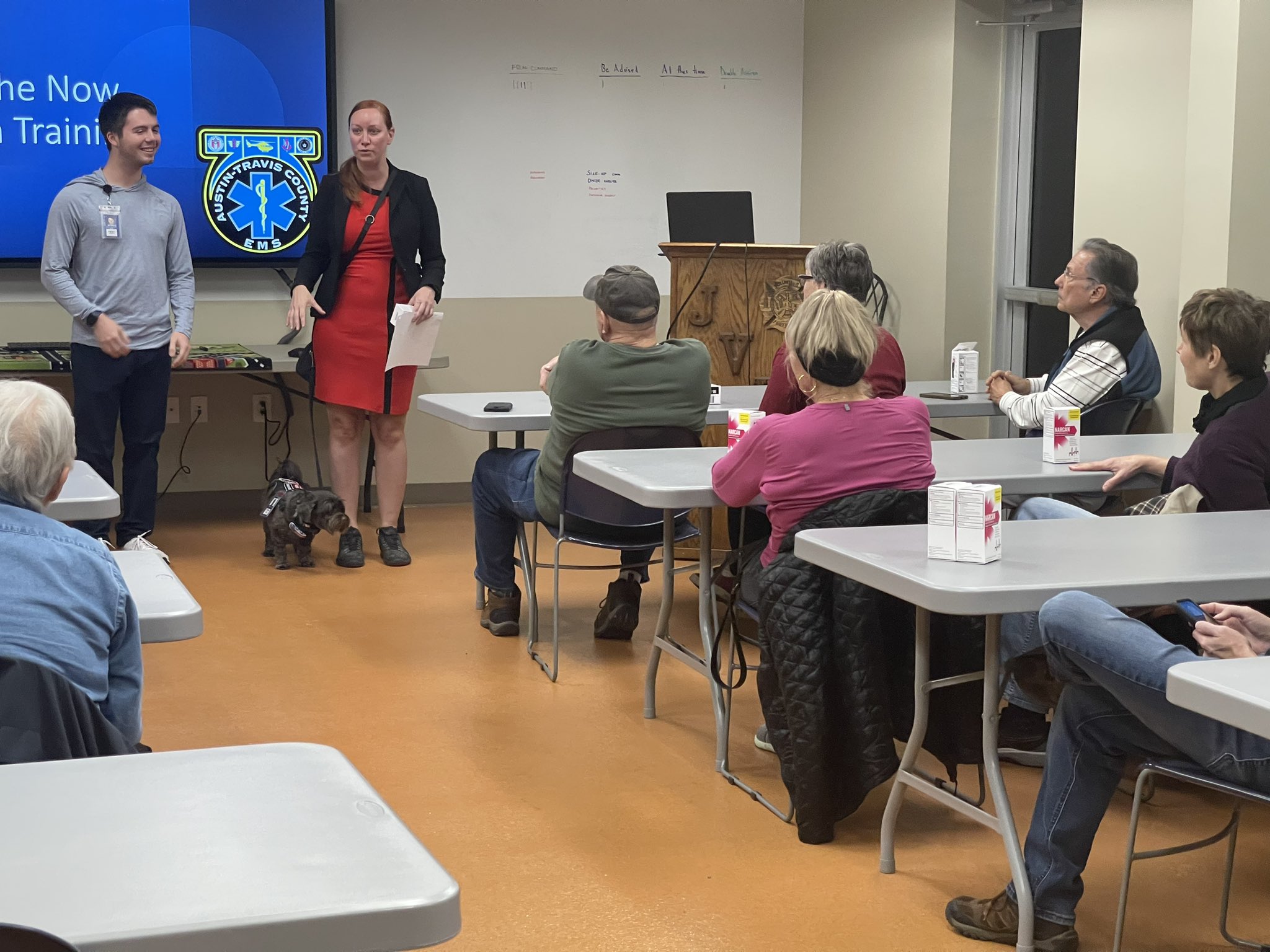 GAs-SYlXUAAxlWg?format=jpg&name=large