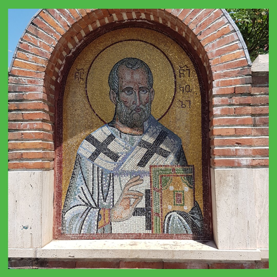 familyapp's tweet photo. Happy St. Nicholas Day! 🎅🍭🎁

Read on to learn all about the real Santa Claus we've all come to know and love and how he's changed over the years!

https://t.co/6jOhFYoSZ3

#stnicholasday #stnicholas #historyofsantaclaus #santaclaushistory #santahistory #realsanta https://t.co/cQZMfdMFGM