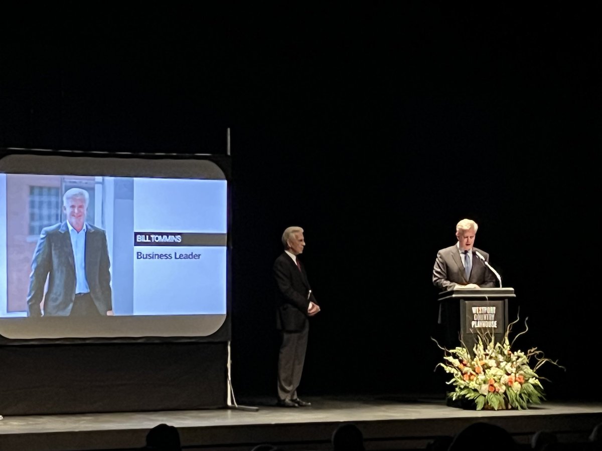 So incredibly proud of ⁦@WilliamTommins⁩ ⁦<a href="/BankofAmerica/">Bank of America</a>⁩ for being recognized as the Moffly Media 2023 Light a Fire Business Leader awardee. His passion for communities over his tenure as Southern CY President is deep,  and unwavering. Congrats!