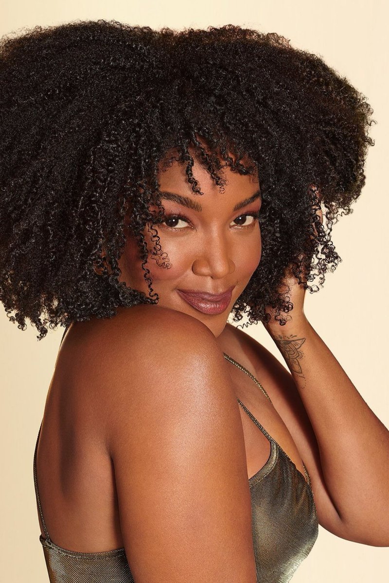 izaaccessbr's tweet photo. A BELEZA! IZA com seu cabelo natural. ✨ https://t.co/o8VI5K96il