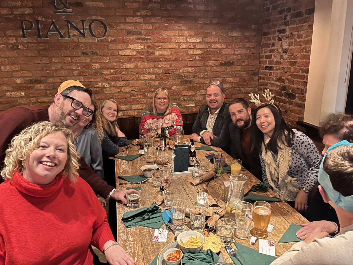 Great Christmas networking event #connectinghryork 

Thanks as always for a great chance to make new connections and meet up with familiar faces in such a relaxed and fun environment! <a href="/HR_Kez/">💙Kez Smith🇺🇦</a> <a href="/FulfordPhil/">Phil Marsland</a> @thatmarkgilroy