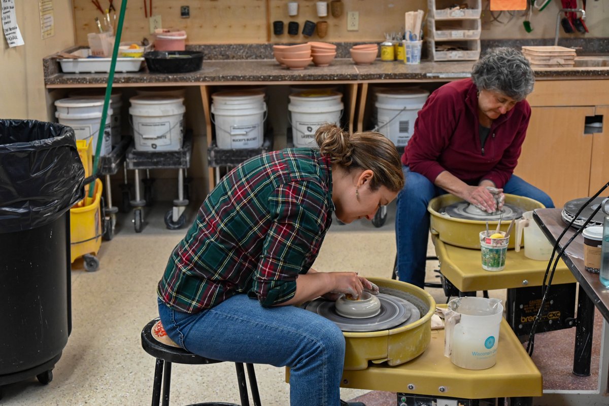 Wheelhouse Studios spring courses are now open! 🌸 🎨 Learn a new skill or spend time on a creative hobby this spring with classes in painting, pottery, metalsmithing, and more! Courses fill up fast, so register today! Secure your spot: bit.ly/3NYuzSN