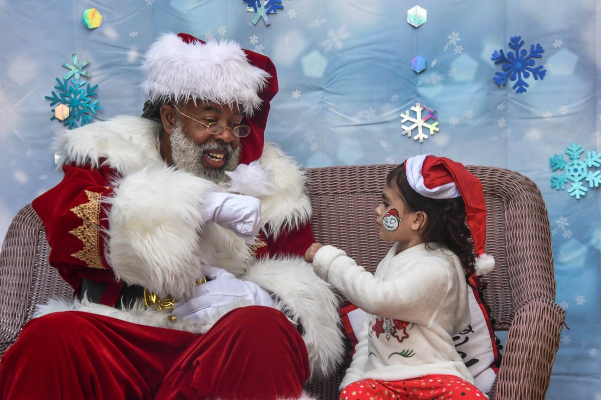 Thank you to community members, community organizations, our volunteers and staff, and the Sherman Heights Community Center for making our 3rd Annual Snowy Wonderland Family Event a huge success! See photos:

flickr.com/photos/1592220…