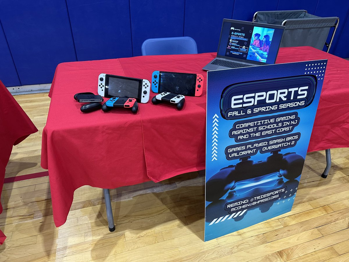 TRHS_eSports's tweet photo. Welcome class of 2028 &amp; 2029 to Triton. Stop by the sports and activities fair tonight to learn more about esports at Triton https://t.co/9aAsVNEWkw