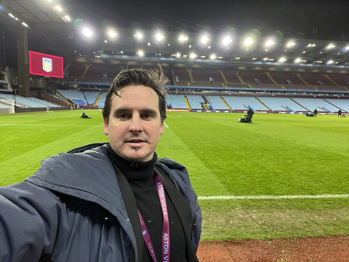 Up The Villa 🩵💜 &amp; Aupa Union 🤍🖤!