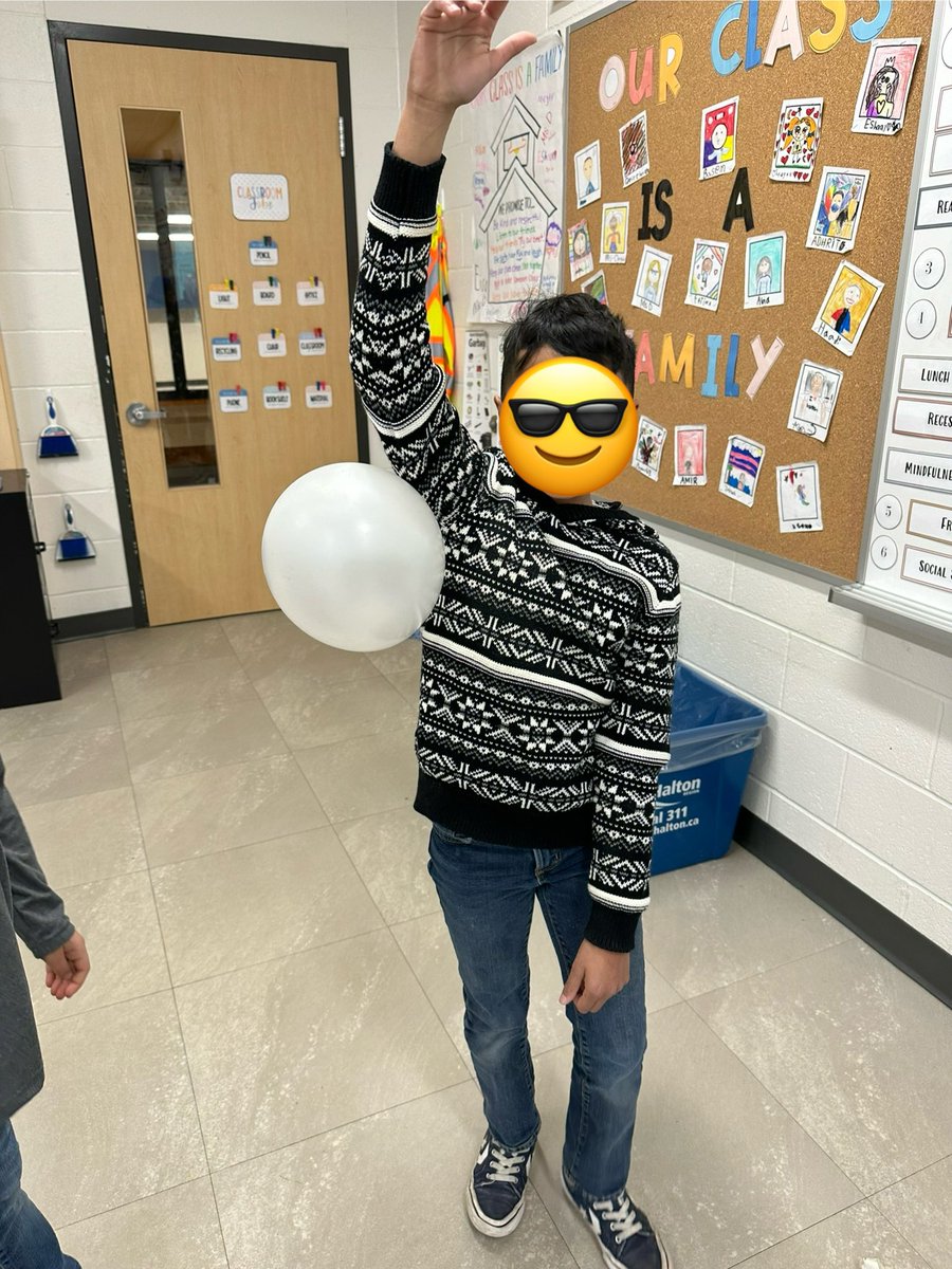 Ms. Dell'Unto (@msdellunto) on Twitter photo Today we explored electrostatic force in science! We experimented with balloons and recorded our predictions, procedure, and results. We had so much fun 🎈<a href="/DesmondHDSB/">Viola Desmond Public School</a> Today we explored electrostatic force in science! We experimented with balloons and recorded our predictions, procedure, and results. We had so much fun 🎈<a href="/DesmondHDSB/">Viola Desmond Public School</a>