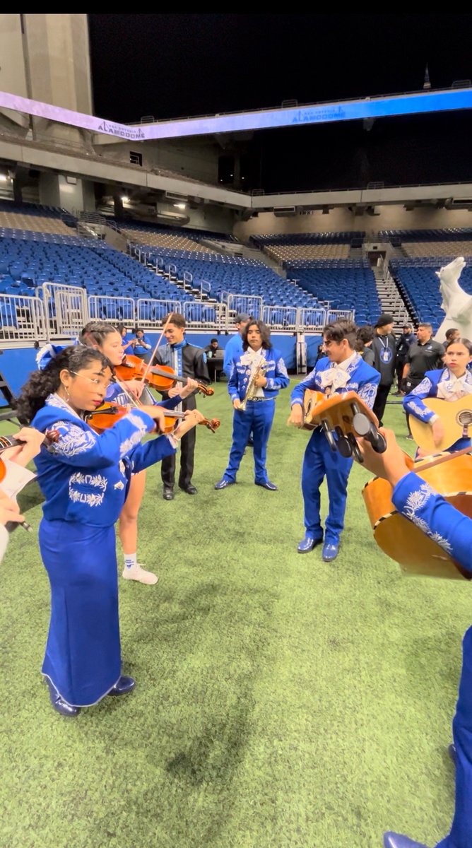 WATCH ON INSTAGRAM: John Jay High is 1 of the schools that has a mariachi band. The band plays at every football game and other events. Take a listen to them in action at: instagram.com/p/C0h5rhbs9BG/ @johnjaysoccer @JayMustangFB @JacksonGut06 @garygutierrez68 @dylangordon02…