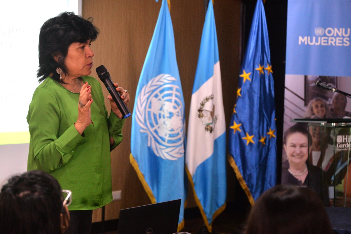 UNESCOgt's tweet photo. 👉 La actividad contó con la participación de las ponentes internacionales, Katia Uriona, especialista en violencia contra las mujeres, y Aimée Vega, académica y periodista feminista.

#ConectandoVoces #UNESCO #Periodistas #16días #Únete @onumujeresgt https://t.co/Var98nzpzF