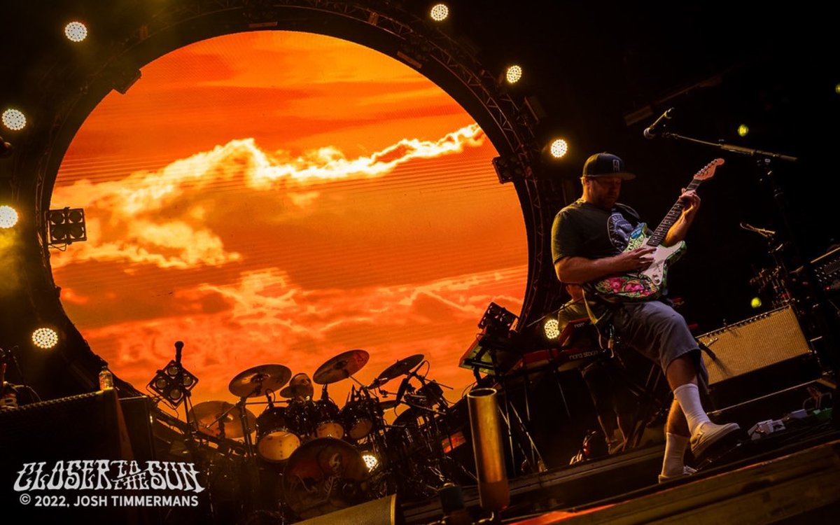 SilverbackMusic's tweet image. ☀️🇲🇽💀Only 1 more sleep until we get #CloserToTheSun!! What are you looking forward to the most?! Are you here yet?!

@closer2sun #slightlystoopid #ctts #ctts2023 #closertothesun2023 #hardrockhotel #rivieramaya #mexico #stoopidheads #eselocos #silverbackmusic #imwithstoopid