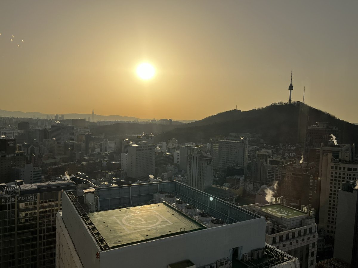 Good morning Seoul! The first day of @Asia21Fellows Summit is about to start. We are talking about Leadership for a shared region in the age of fragmentation. #asia21 @AsiaSociety